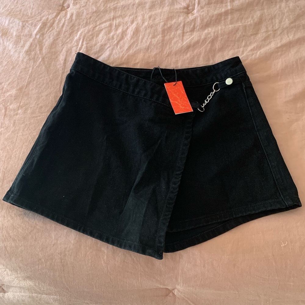 Cider black denim skort
